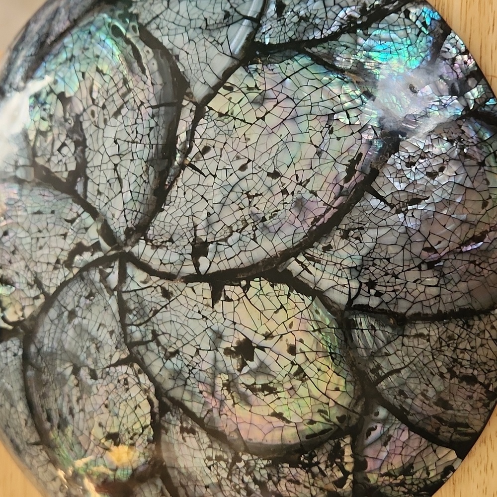 Abalone Iridescent Shell Pattern Bowls Set Of 3 - Picture 4 of 8